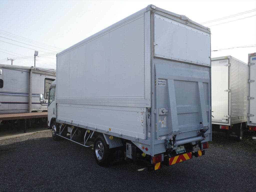 最大積載量2900Kg 車両総重量7255Kg
