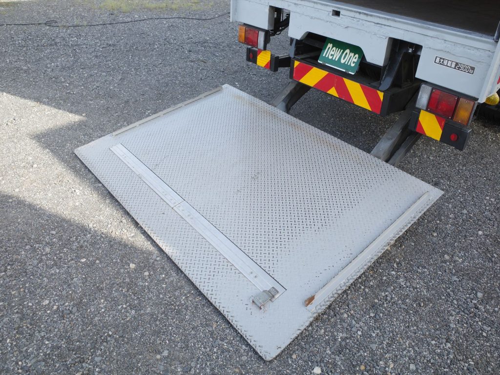 パワーゲート 最大揚力 1000Kg ゲートプラットホーム寸法 長さ144cm ストッパー有効長114.5cm 幅203cm ストッパー有効幅191cm