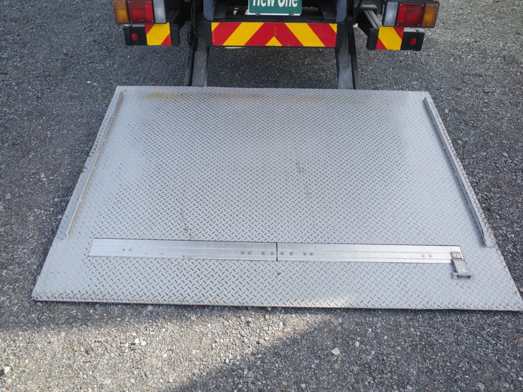 パワーゲート 最大揚力 1000Kg ゲートプラットホーム寸法 長さ144cm ストッパー有効長114.5cm 幅203cm ストッパー有効幅191cm