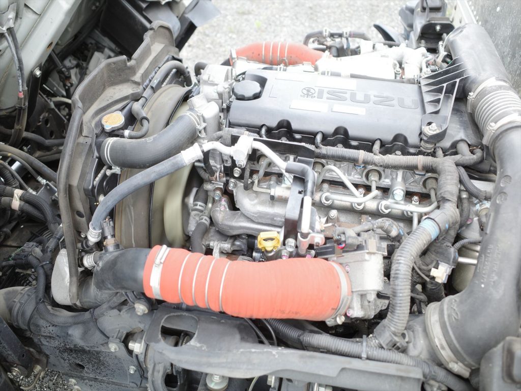 3000ccディーゼルターボ エンジン型式 4JZ1 エンジン機関も状態良好です!