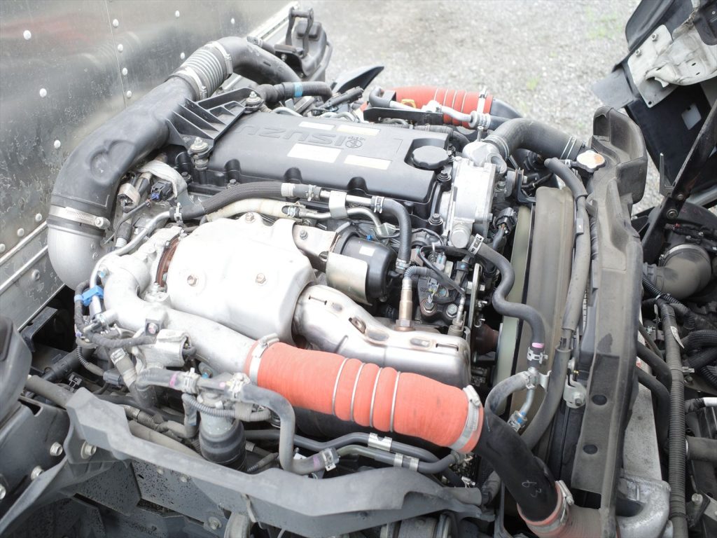 3000ccディーゼルターボ エンジン型式 4JZ1 エンジン機関も状態良好です!