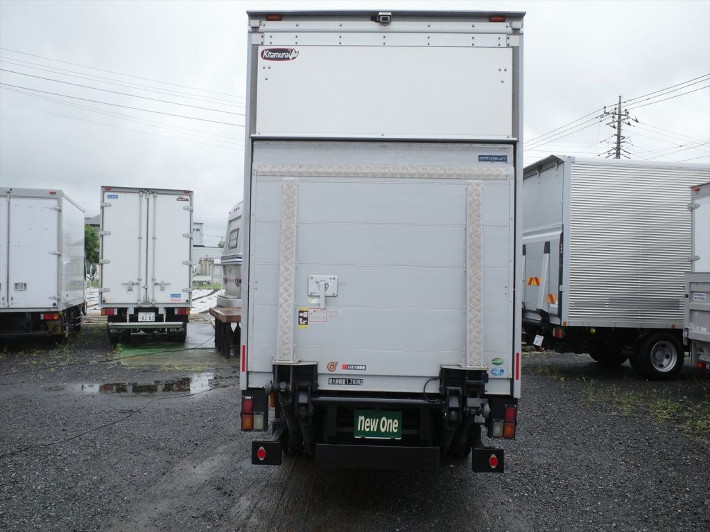 最大積載量1700Kg 車両総重量4985Kg 旧普通免許で運転OK!