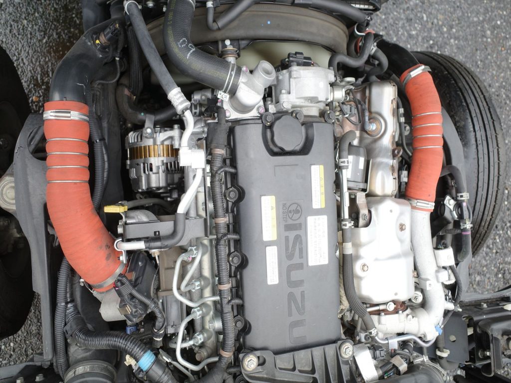 3000ccディーゼルターボ　エンジン型式4JZ1 エンジン機関も状態良好です！