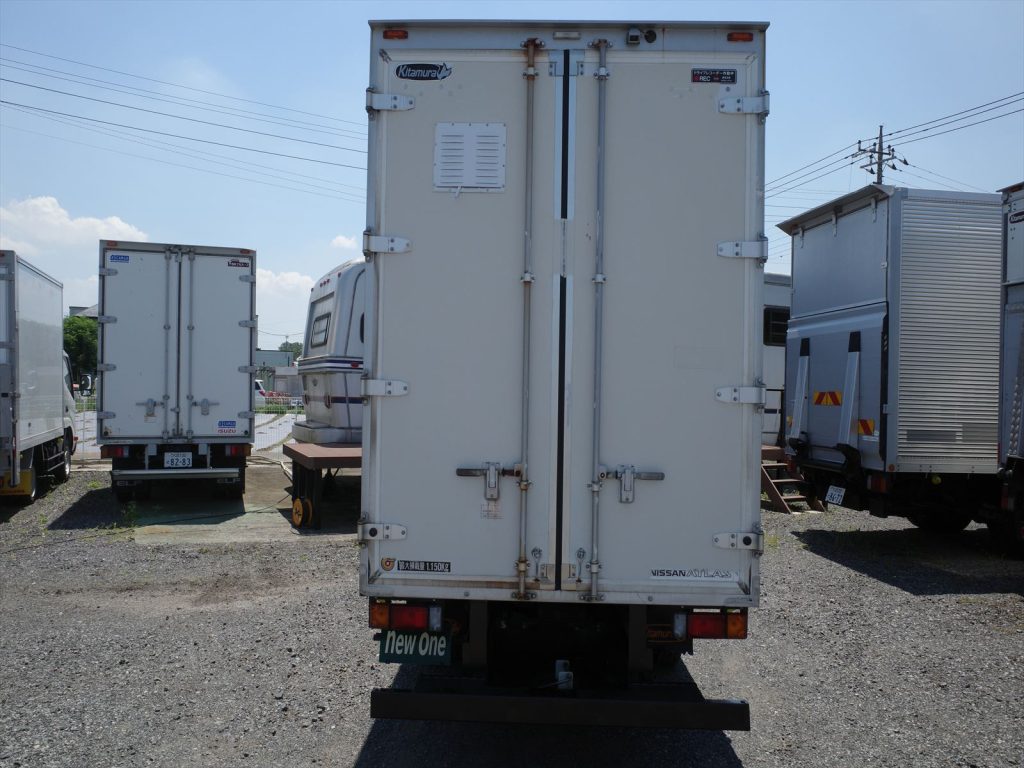 最大積載量1150Kg 車両総重量3495Kg 現在のオートマ限定普通免許で運転できます!