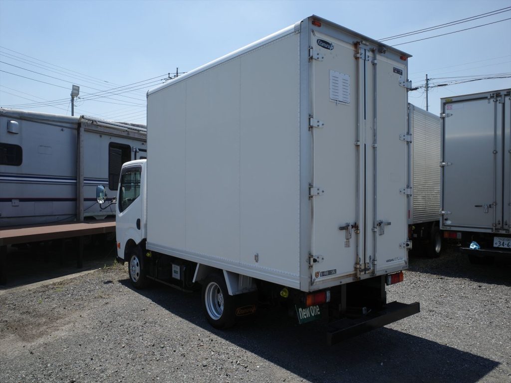 最大積載量1150Kg 車両総重量3495Kg 現在のオートマ限定普通免許で運転できます!
