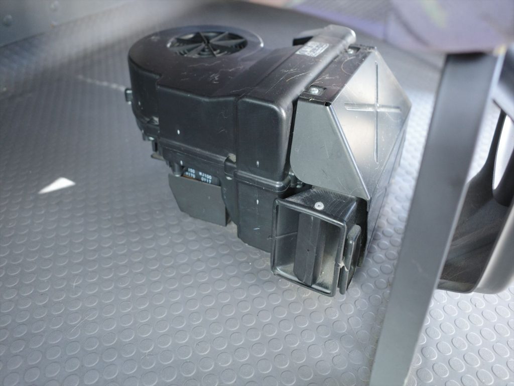 リヤヒーターは2機ございます!