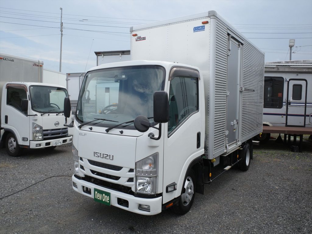 走行たったの58.700Km TRG-NLR85AN 3000ccディーゼルターボ NOXPM法＆都県市条例適合ともに適合！