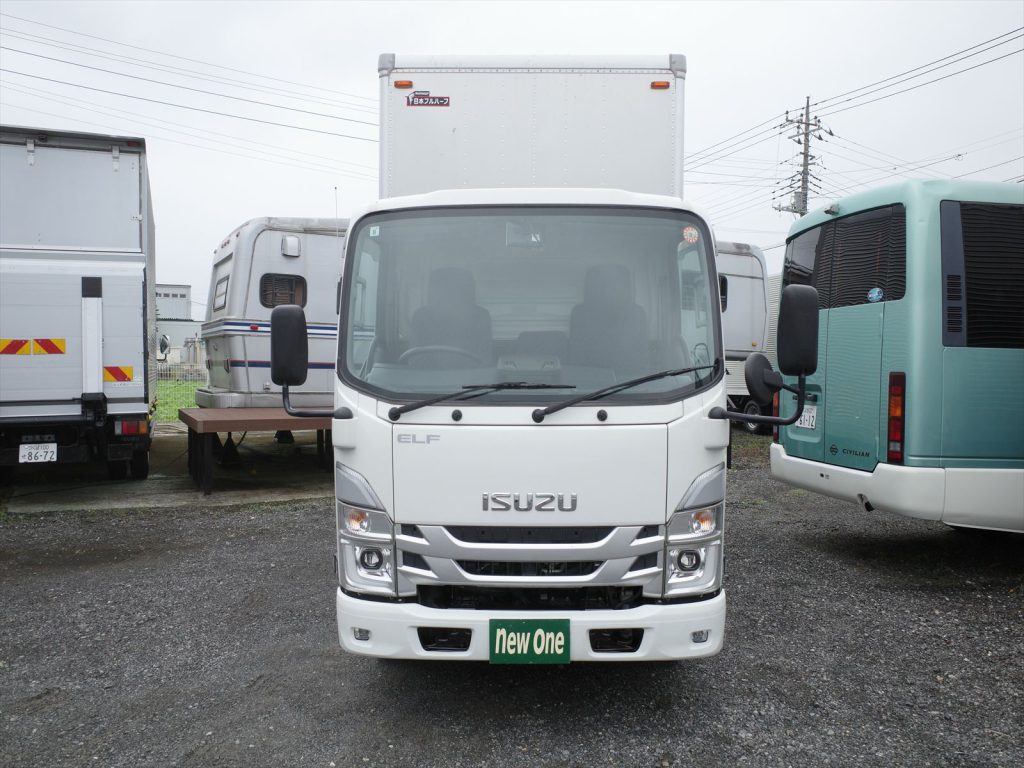 LEDヘッドライト LEDフォグライト LEDデイライトも装備されております!