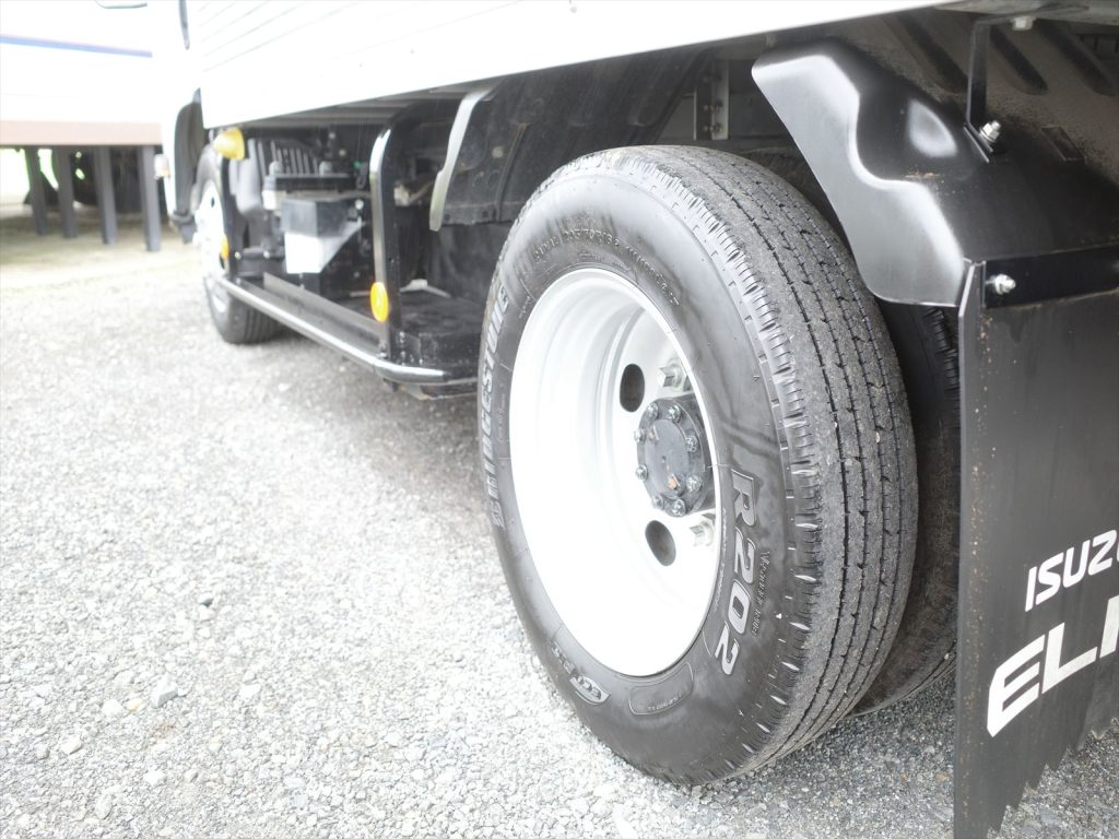 下回りも大きなさびも無く状態良好です!