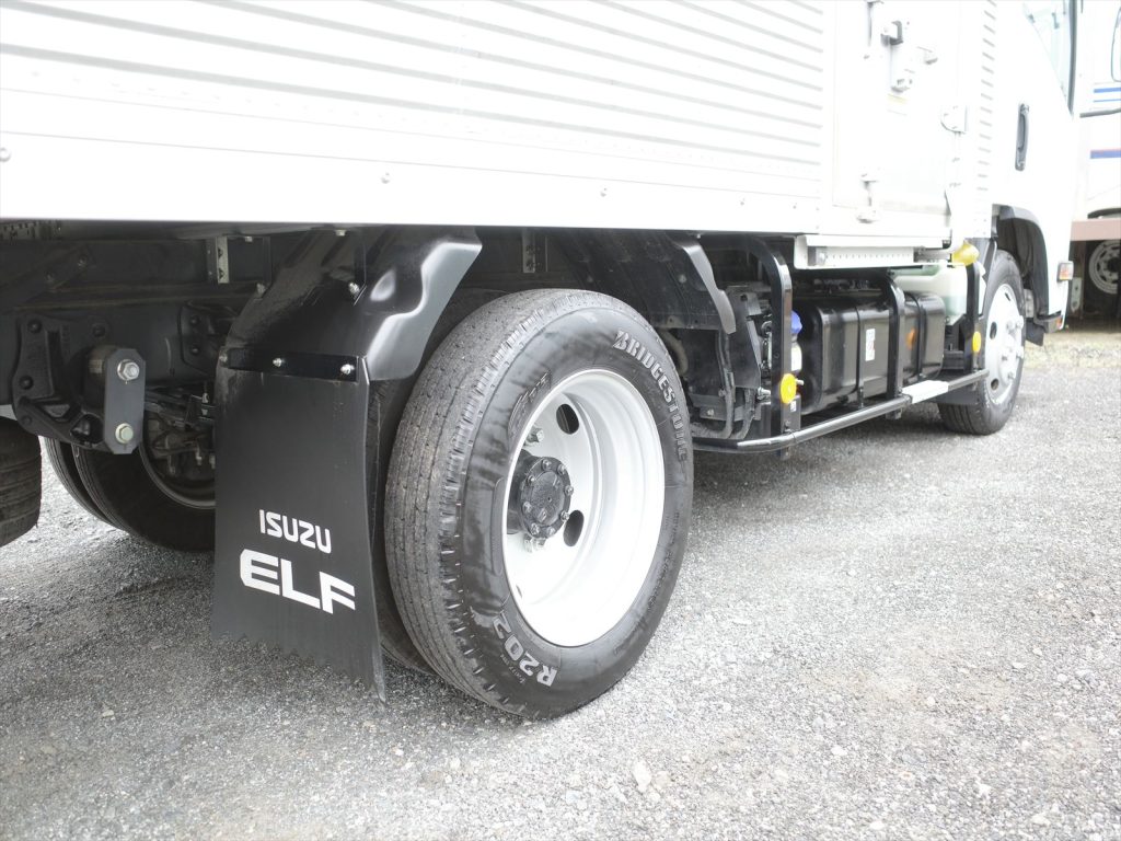 下回りも大きなさびも無く状態良好です!