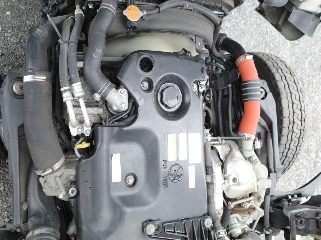 3000ccディーゼルターボ エンジン型式 4JJ1 エンジン機関も状態良好です!