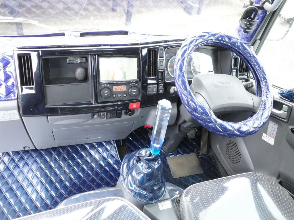 この通りとてもきれいなお車です!