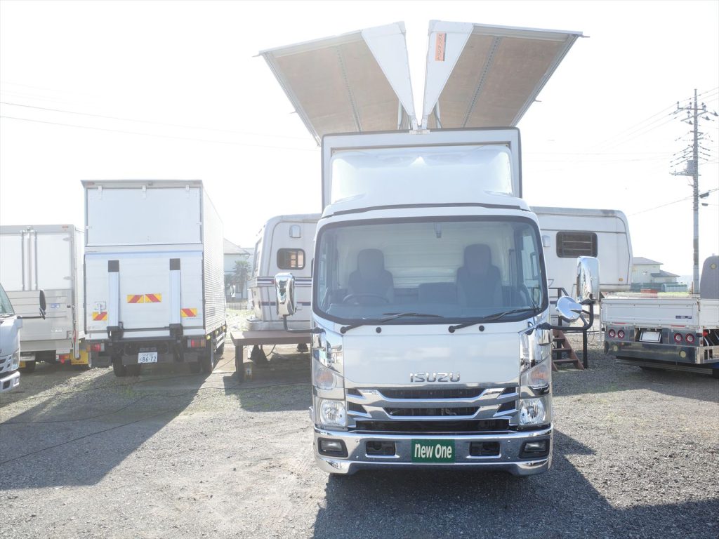 3トンワイドロングアルミウイング！