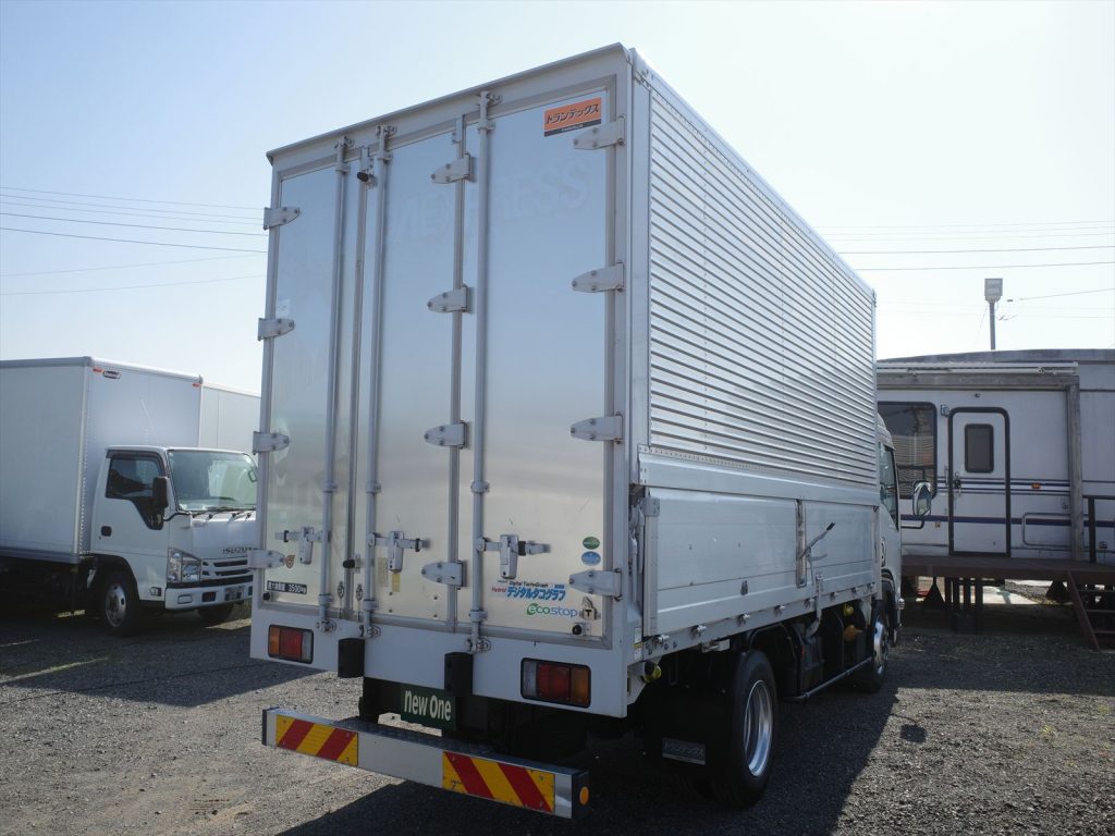 最大積載量3500Kg 車両総重量7455Kg