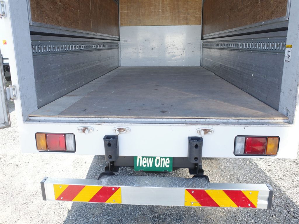 荷箱内寸 長さ440cm 幅210cm 高さ210.5cm 門高202.5cm ラッシング2段　ウイング動作も良好です！