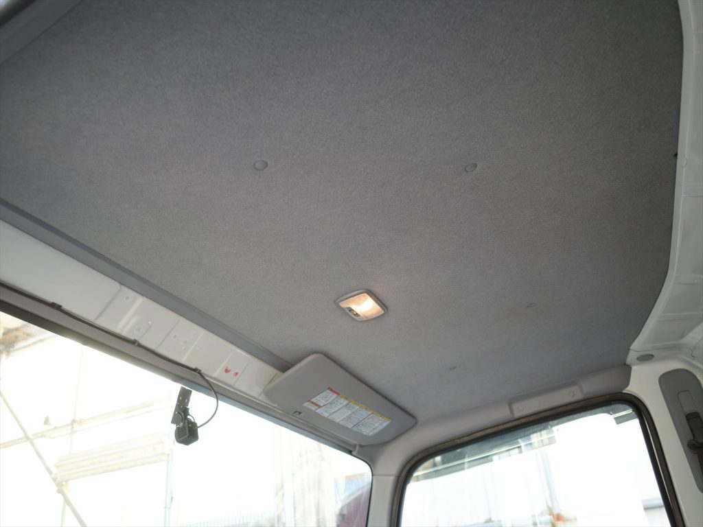 天井もヤニ汚れも無くとてもきれいなお車です！