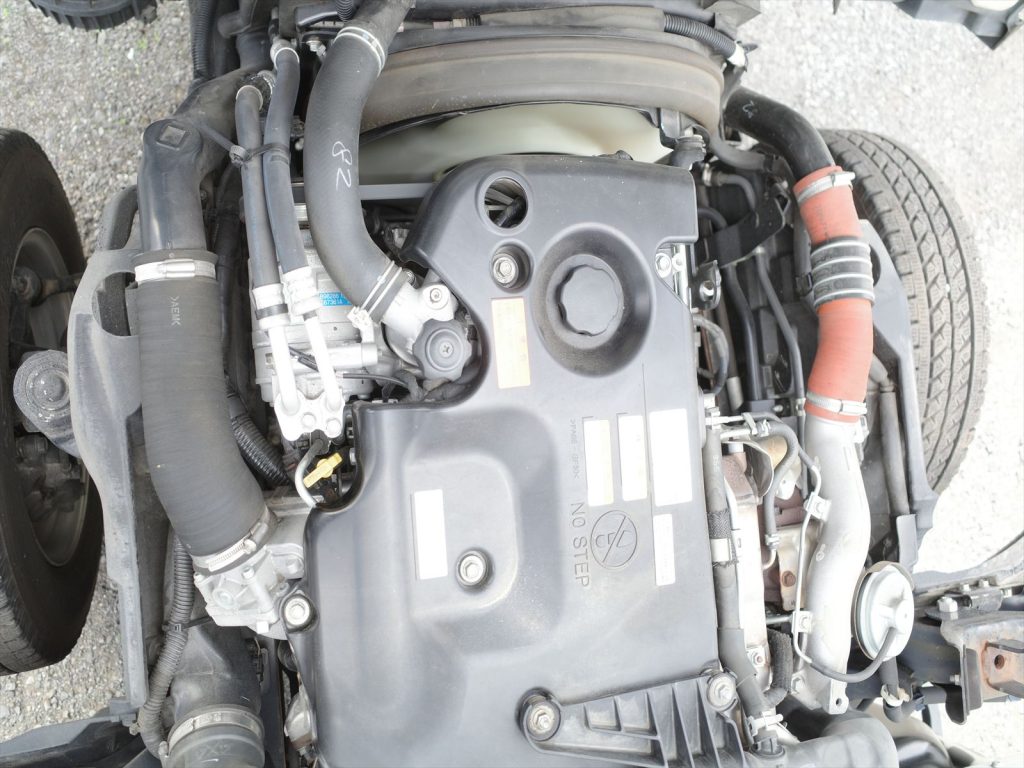 3000ccディーゼルターボ エンジン型式4JJ1
NOXPM法&都県市条例適合ともに適合!
エンジン機関も状態良好です!