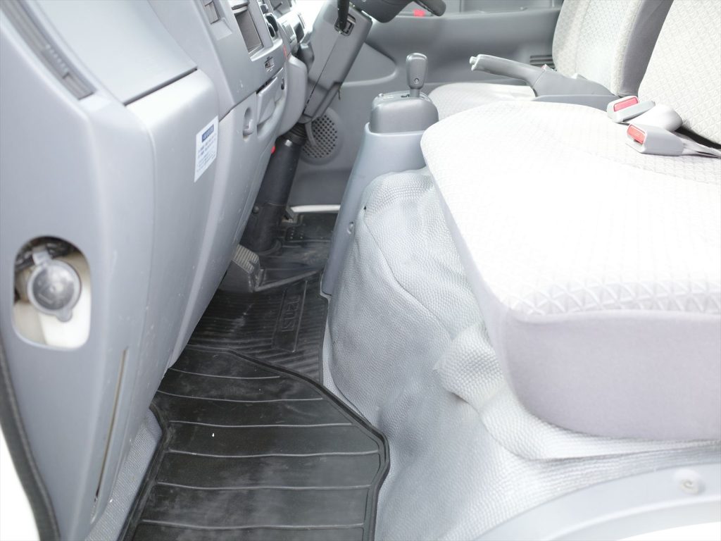 この通りとてもきれいなお車です!