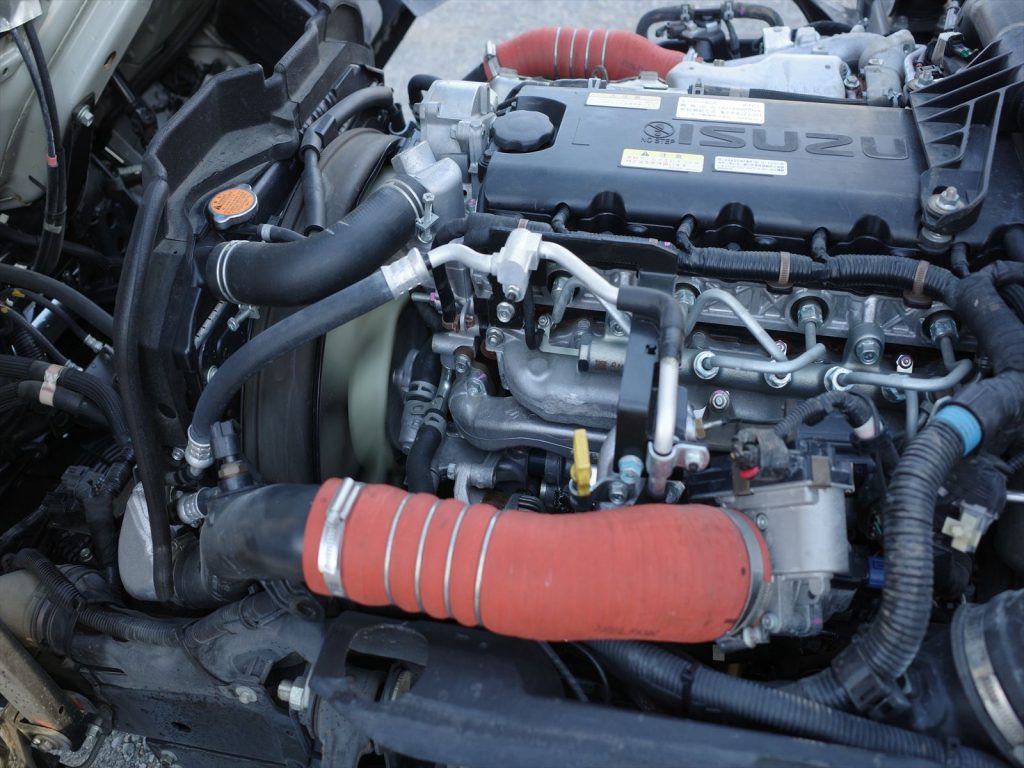 3000ccディーゼルターボ エンジン型式 4JZ1 エンジン機関も状態良好です!