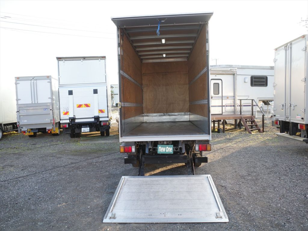 パブコ製 アルミバン 工番666N1852 荷室内寸 長さ430cm 幅176cm 高さ207.5cm 門高198cm ラッシング2段