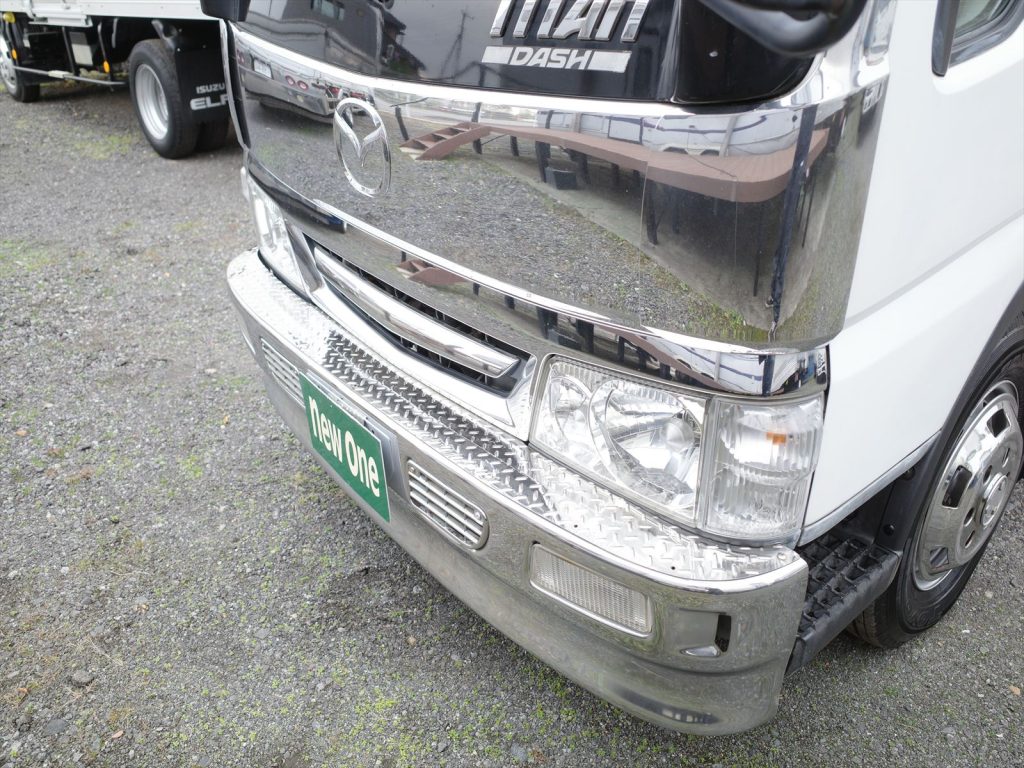 外装もとてもきれいなお車です!