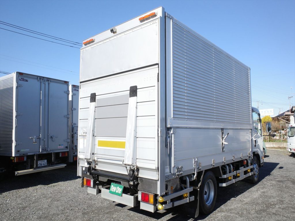 最大積載量3650Kg 車両総重量7955Kg