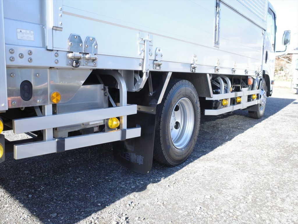 下回りも大きなさびも無く状態良好です！