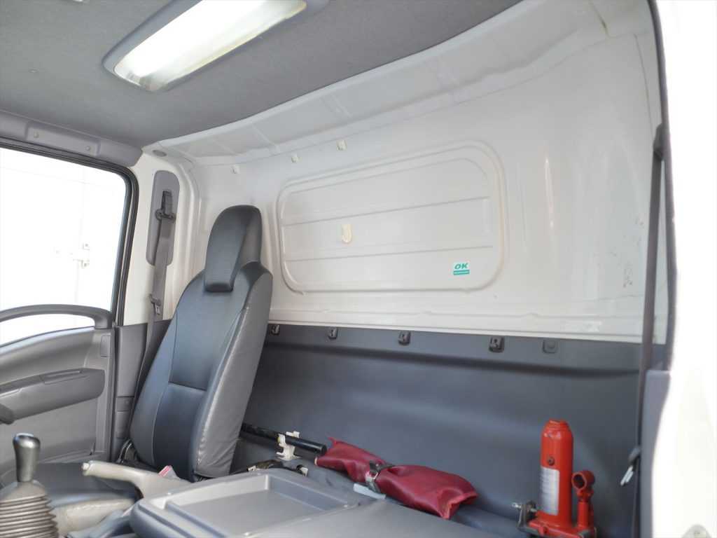 このとおりヤニ汚れも無くとてもきれいなお車です！