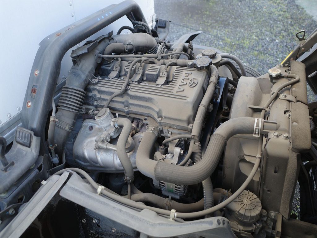 ABF-TRY230 エンジン型式 1TR 2000ccガソリンエンジン