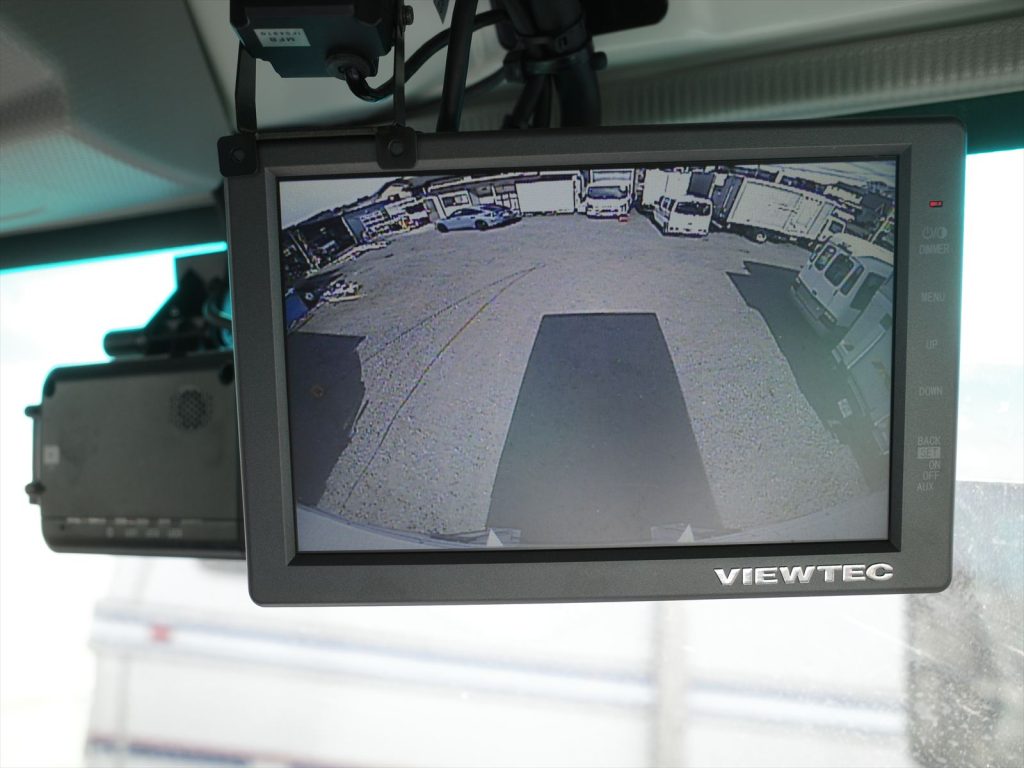 バックカメラも装備されております！