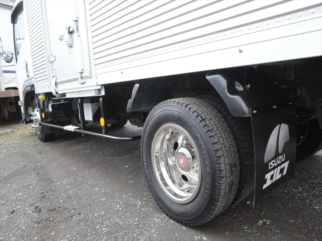 下回りも大きなさびも無く状態良好です!