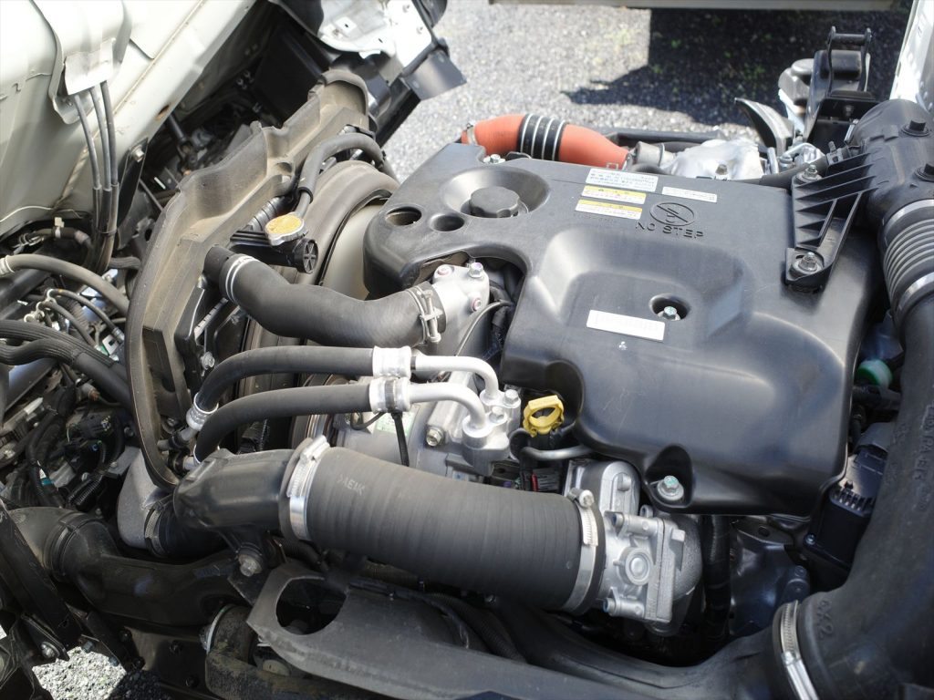 3000ccディーゼルターボ　エンジン型式 4JJ1 エンジン機関も状態良好です！