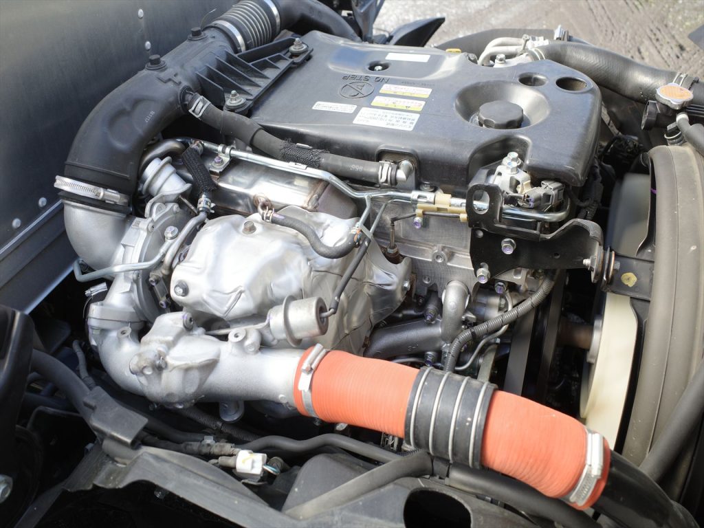 3000ccディーゼルターボ　エンジン型式 4JJ1 エンジン機関も状態良好です！