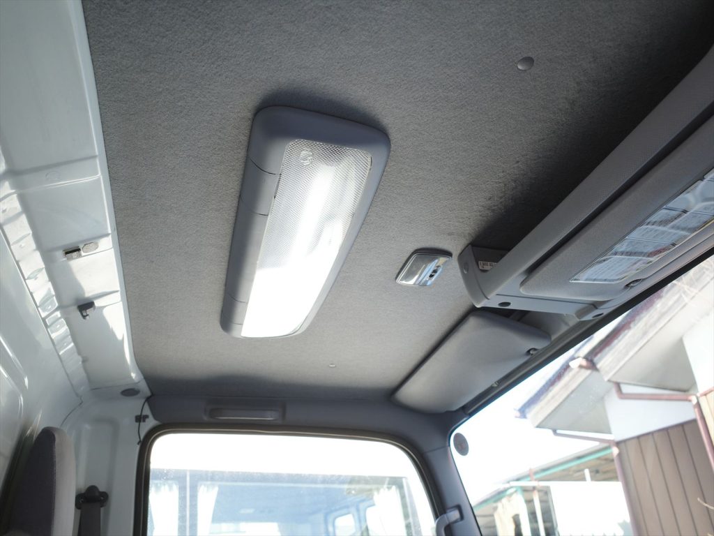 天井もヤニ汚れも無くとてもきれいなお車です！
