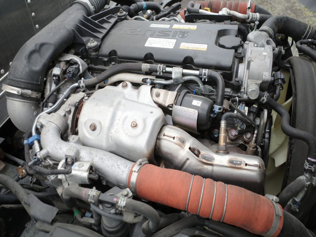 3000ccディーゼルターボ エンジン型式 4JZ1 エンジン機関も状態良好です!