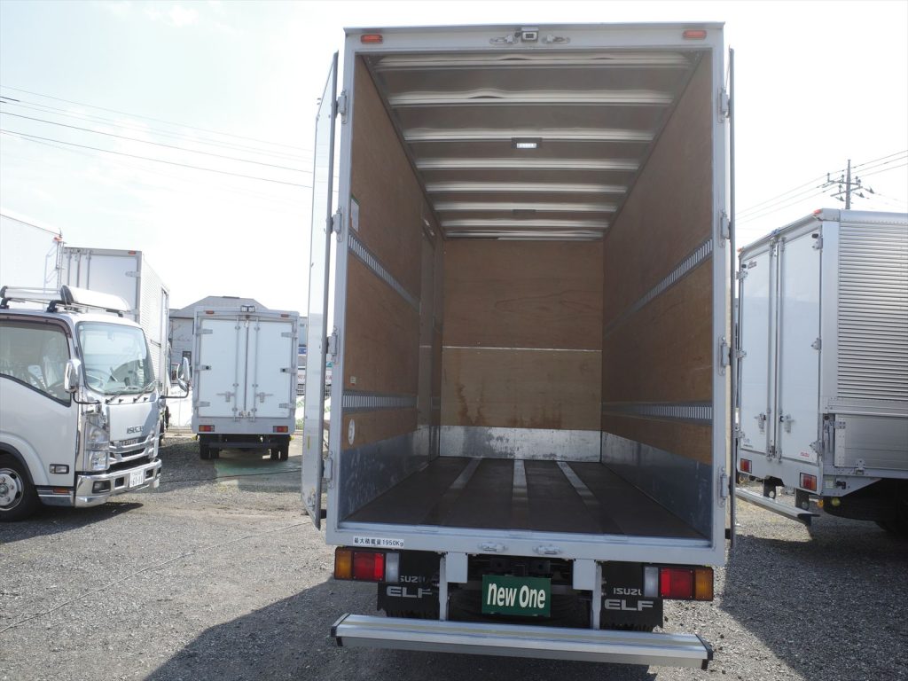 フルハーフ製アルミバン　ボディ工番 T3DK398 荷室内寸 長さ445cm 幅177cm 高さ215.5cm 門高210cm ラッシング2段　左側スライド式サイドドア